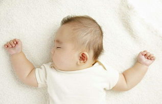 新生儿什么睡姿最有安全感呢