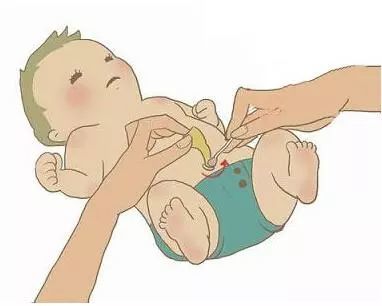 婴儿沐浴过程中怎么保护末脱落脐带