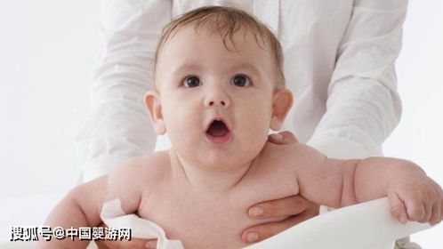 新生儿沐浴与抚触操作流程