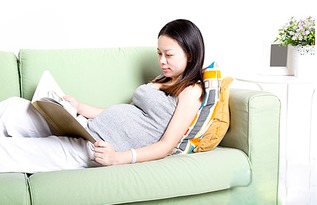 孕妇看书好处