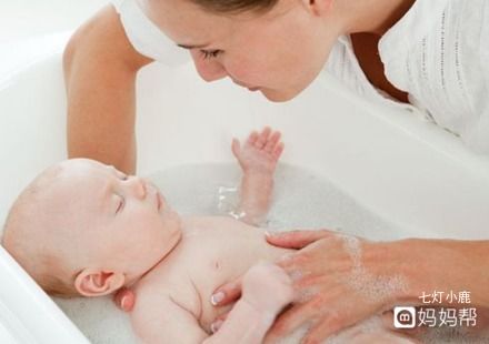 婴儿沐浴护理操作流程