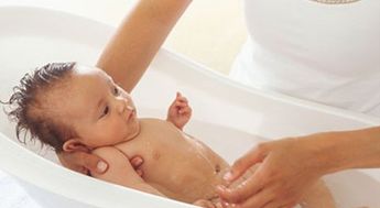 新生儿沐浴并发症预防及处理